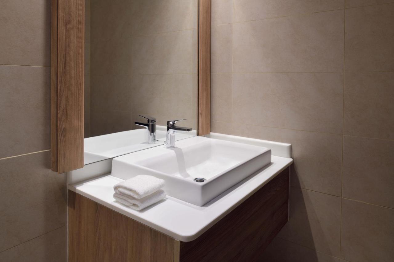 Element By Westin City Center Doha Exterior foto A washbasin